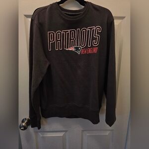 Patriots sweater. Women M